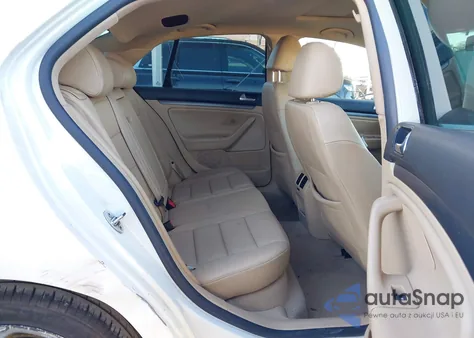 2008 Volkswagen Jetta Se/Sel из США, поврежденный, VIN 3VWRM71K58M053464